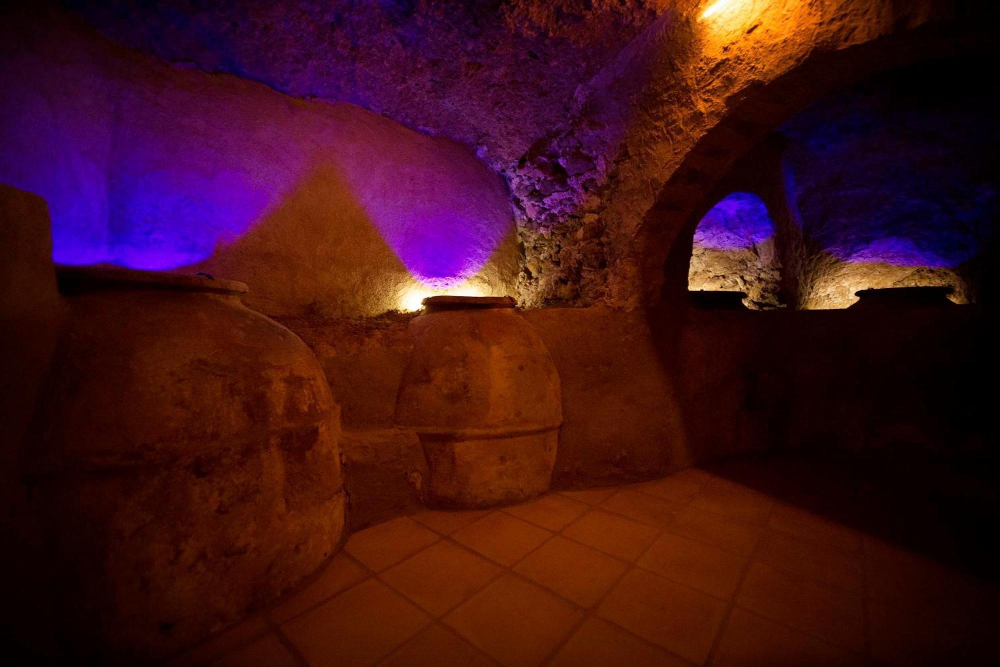 Apartamentos Turisticos La Bodegueta Utiel Bagian luar foto